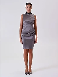 Robe fourreau en satin