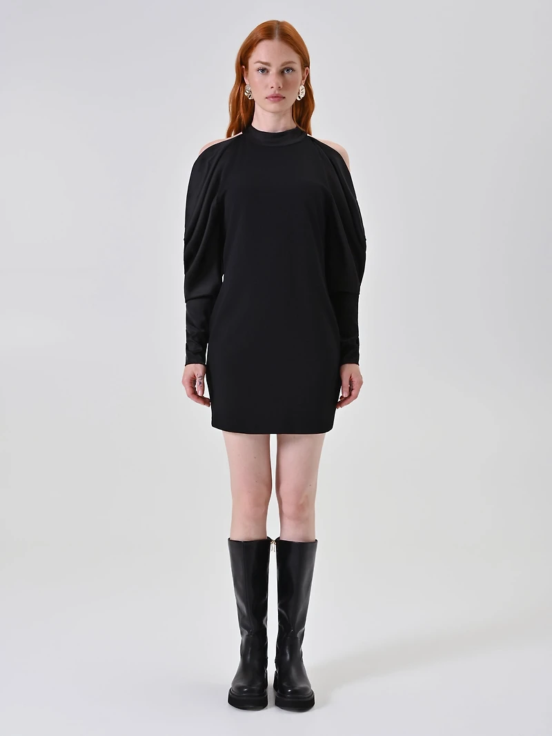 Robe à manches en satin