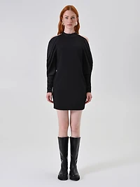 Robe à manches en satin