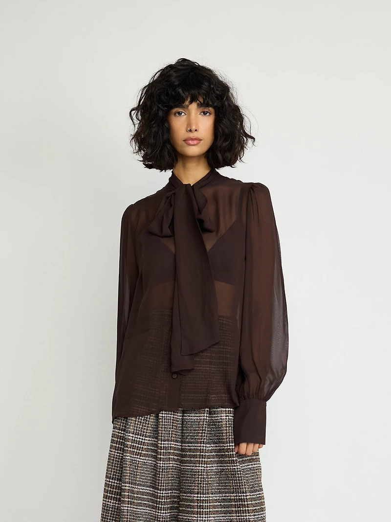 Chemise avec noeud et col coréen
