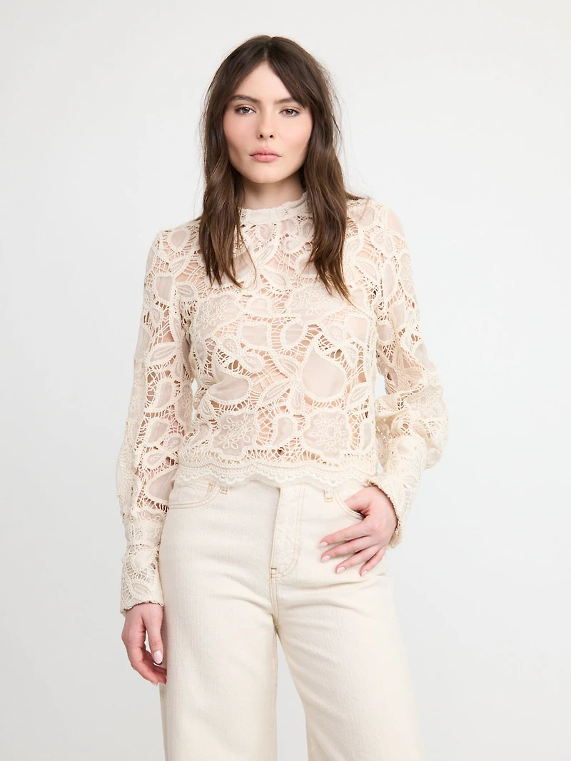 LACE BLOUSE FLORAL