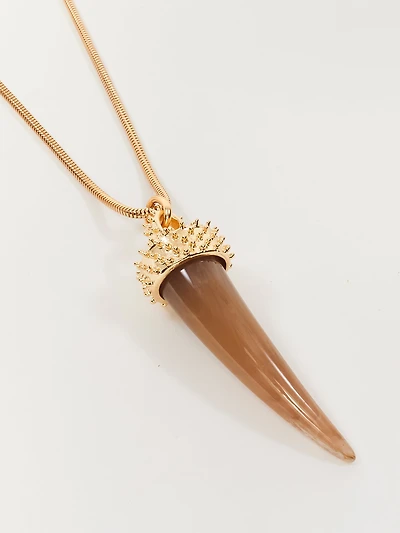 Grand collier en corne