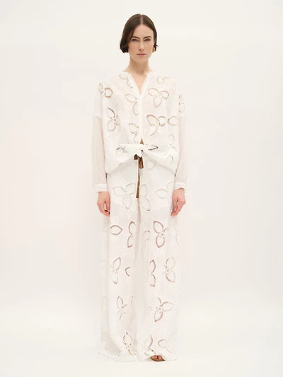 Chemisier en coton brodé avec détails découpés