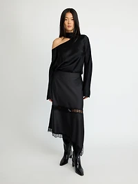 Jupe midi en satin avec bordure dentelle