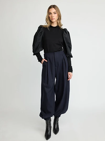 Haut structuré à manches bouffantes