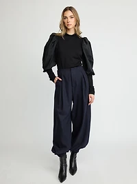 Haut structuré à manches bouffantes