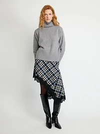 Pull col roulé en laine côtelée