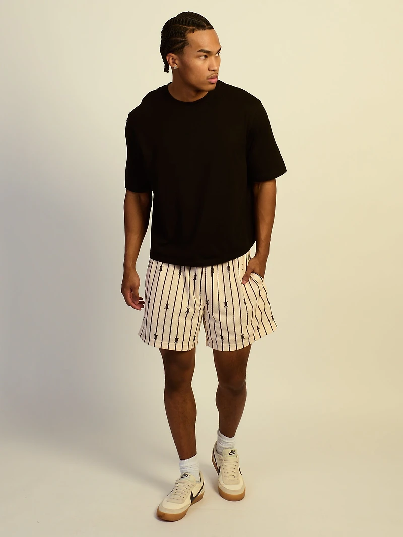 KOLBY SHORT CUT TEE - BLACK