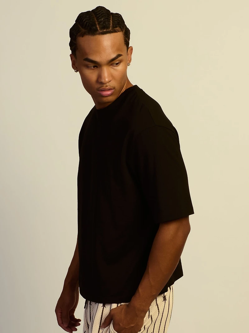 KOLBY SHORT CUT TEE - BLACK