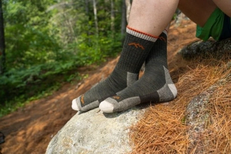 Darn Tough - Hiker Midweight Micro Crew Olive Men's