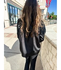 FEATHER EMBELLISH BLOUSE