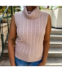 CHUNKY CABLE SWEATER