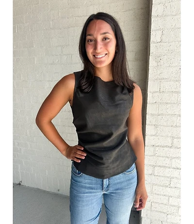 VEGAN SHELL TOP