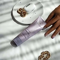 Style + Protect | ***Shine Bright . Taming Serum