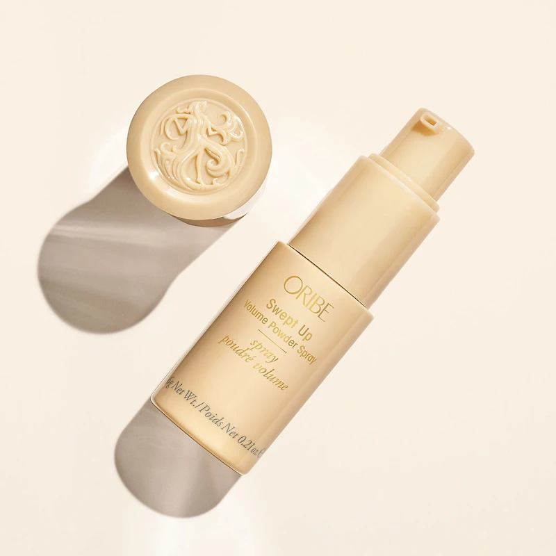 Signature | Swept Up Volume Powder Spray 6g (0.21 oz)