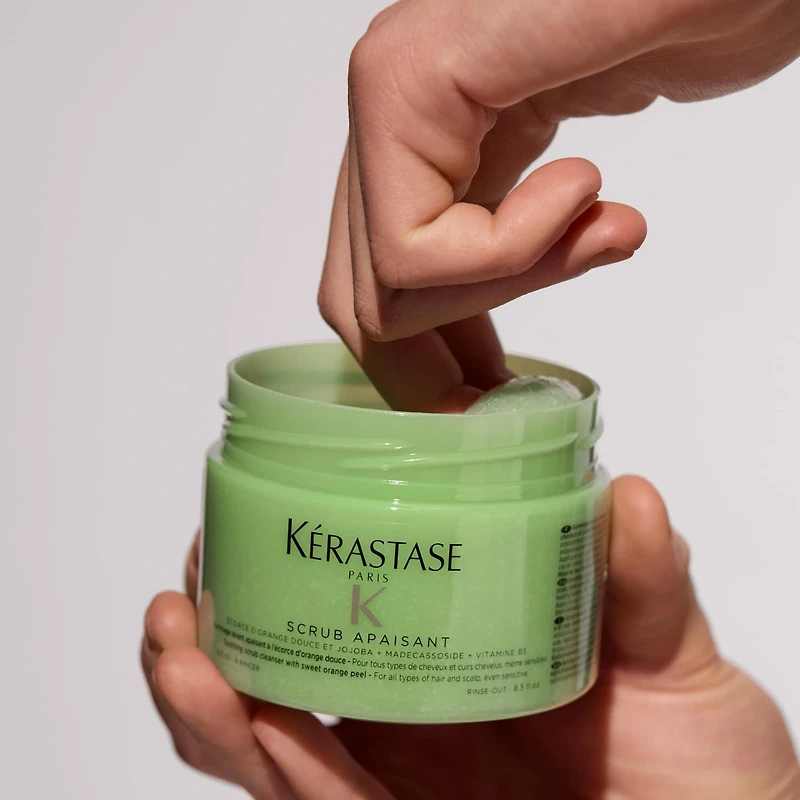 ***Fusio Scrub | Apaisant (250ml/8.5oz)