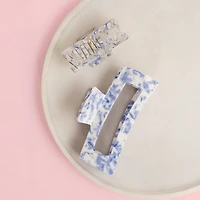 Large Claw Clip – holds your hairstyle style and comfort