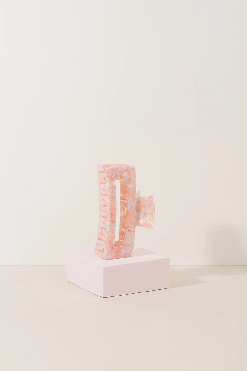 Large Claw Clip – holds your hairstyle style and comfort