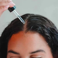 Alcove | Huile Cuir Chevelu Prélavage (35 ml / 1.2 oz) — Prends soin de ton cuir chevelu avec douceur.