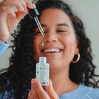 Alcove | Huile Cuir Chevelu Prélavage (35 ml / 1.2 oz) — Prends soin de ton cuir chevelu avec douceur.