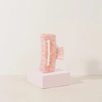 Large Claw Clip – holds your hairstyle style and comfort