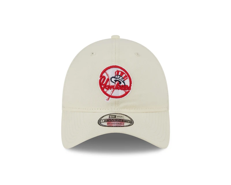 New Era New Era : 920 NY Yankees Patch Logo Cap - Chrome