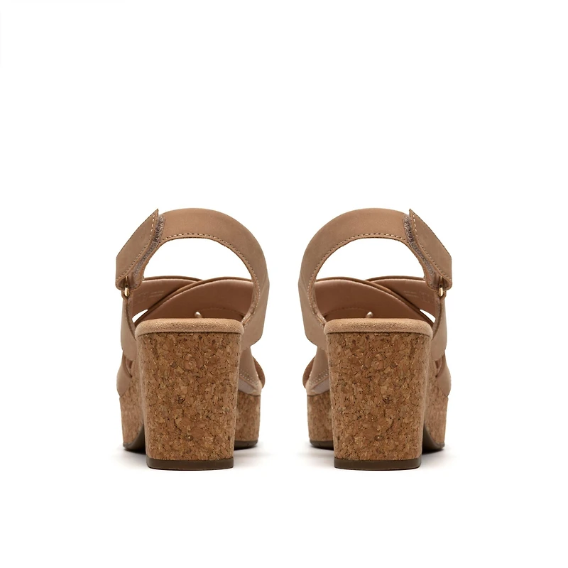 CLARKS Nerisa Grace Wedge 26187245 SAND