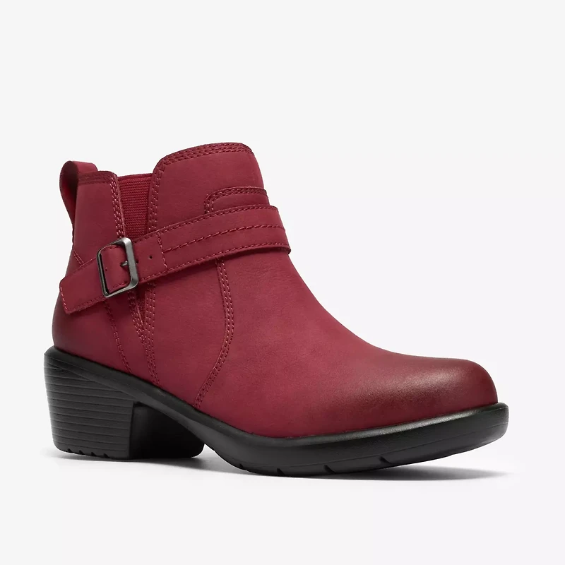 CLARKS Kynnzie Rise 26328358 Low Heel Bootie RED