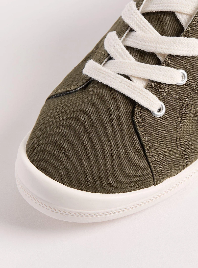 Riley Ruched Sneaker (WW