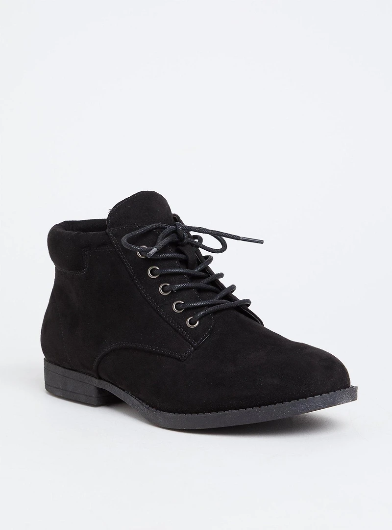 Lace-Up Bootie (WW)