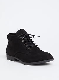 Lace-Up Bootie (WW)