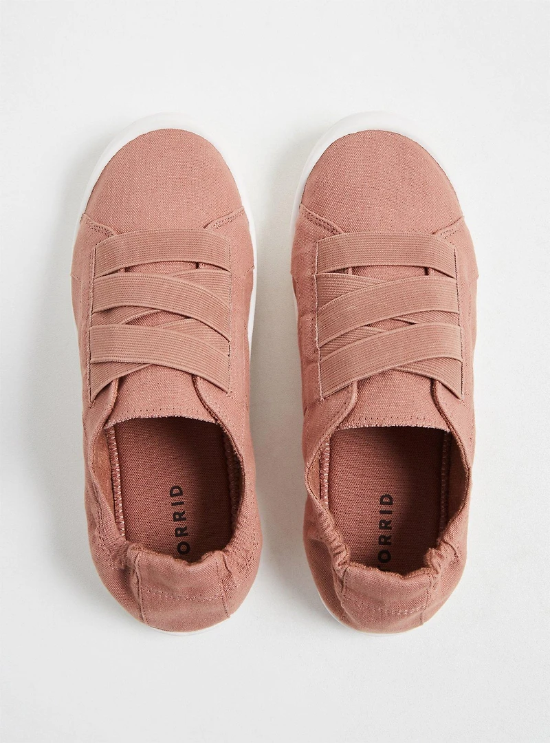 Riley Ruched Sneaker (WW)
