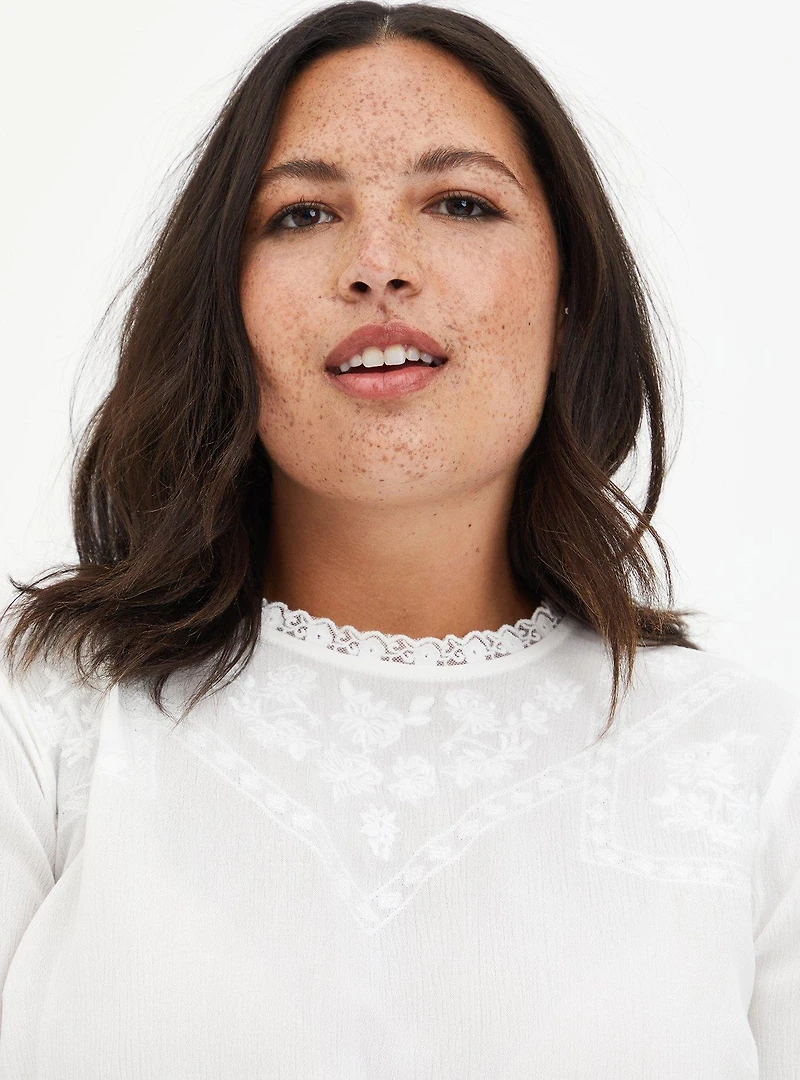 White Crinkle Gauze Embroidered Blouse