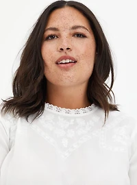 White Crinkle Gauze Embroidered Blouse