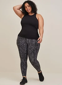 Knit Side Ruched Crew Neck Sleeveless Active Tank