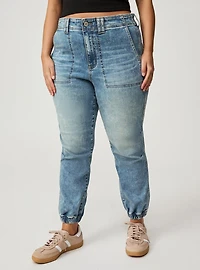 Jogger Mid-Rise Jean