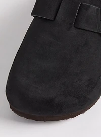 Cozy Buckle Clog (WW)