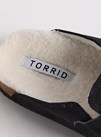 Cozy Buckle Clog (WW)