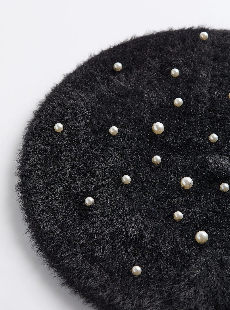 Pearl Fuzzy Beret