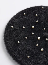 Pearl Fuzzy Beret