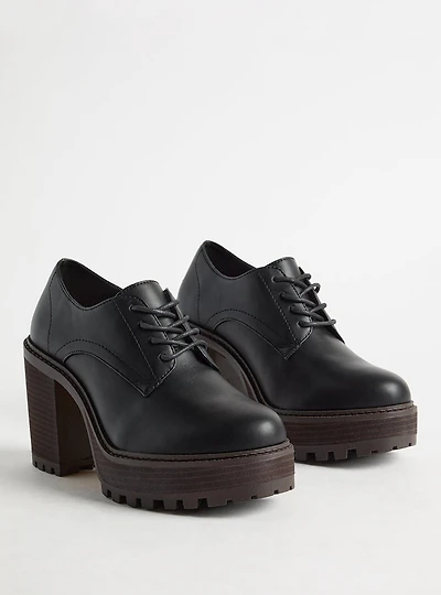 Lace-Up Heeled Oxford (WW)