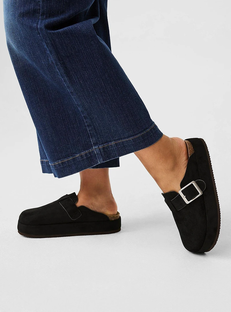 Platform Buckle Clog (WW