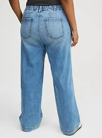 Weekend Mid-Rise Wide Leg Jean