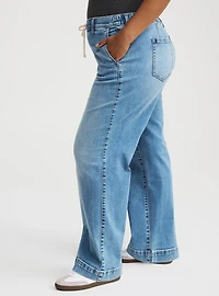 Weekend Mid-Rise Wide Leg Jean