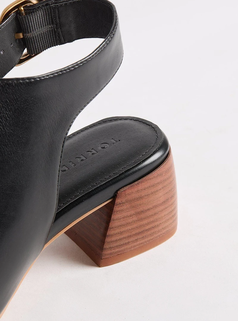 Ankle Strap Block Heel Sandal (WW