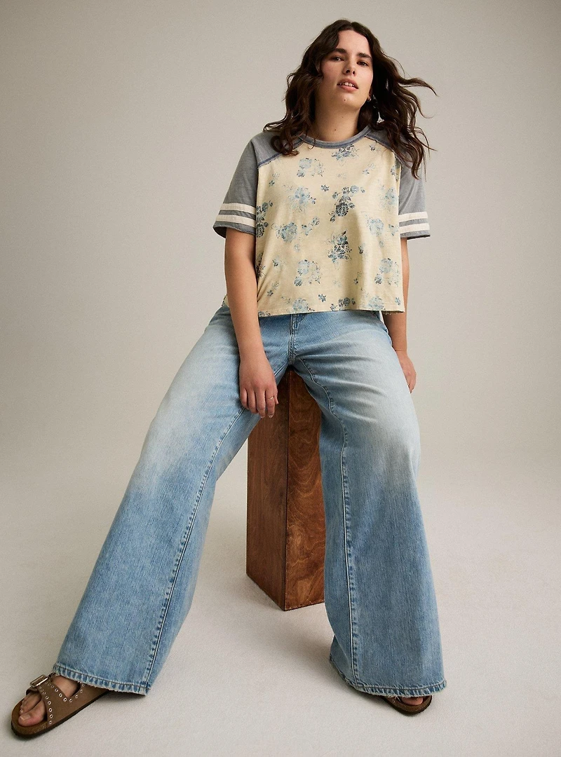 Festi Baggy Low-Rise Wide Leg Jean