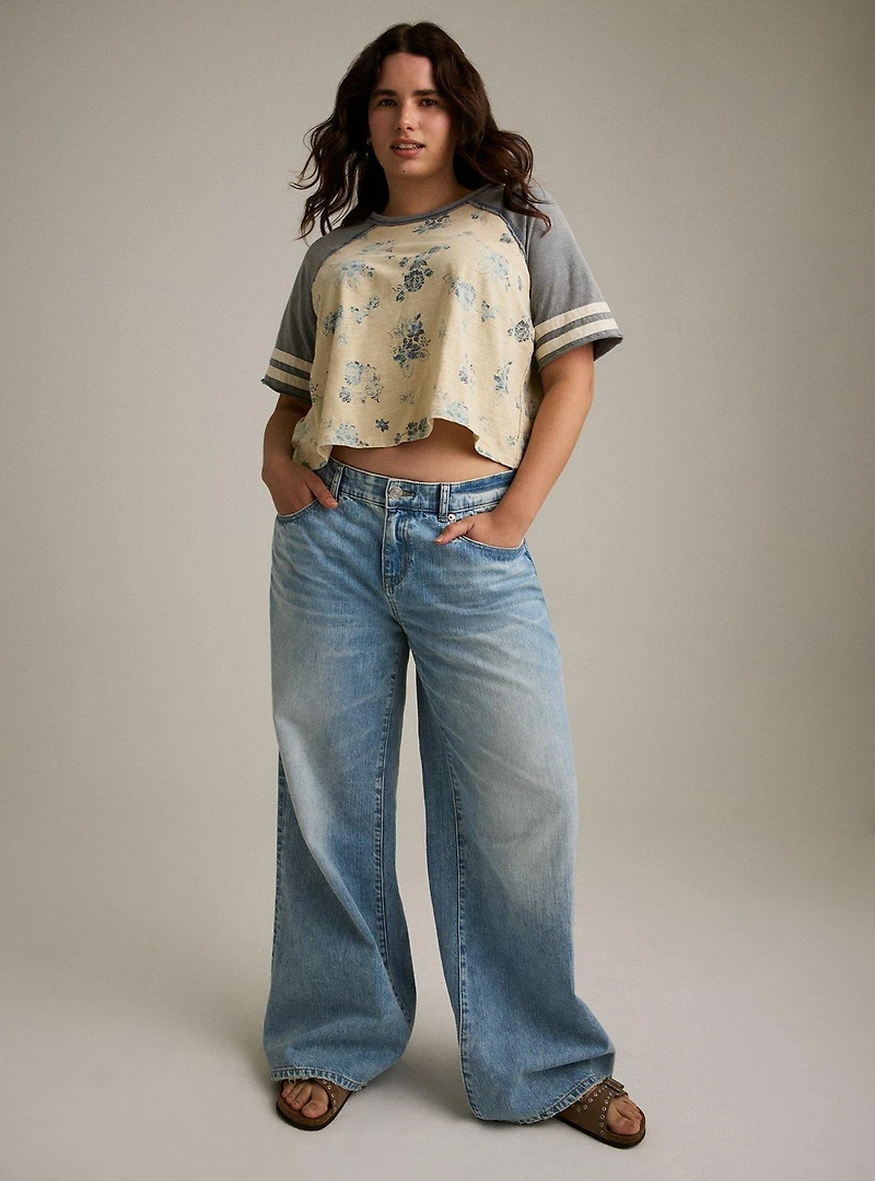 Festi Baggy Low-Rise Wide Leg Jean