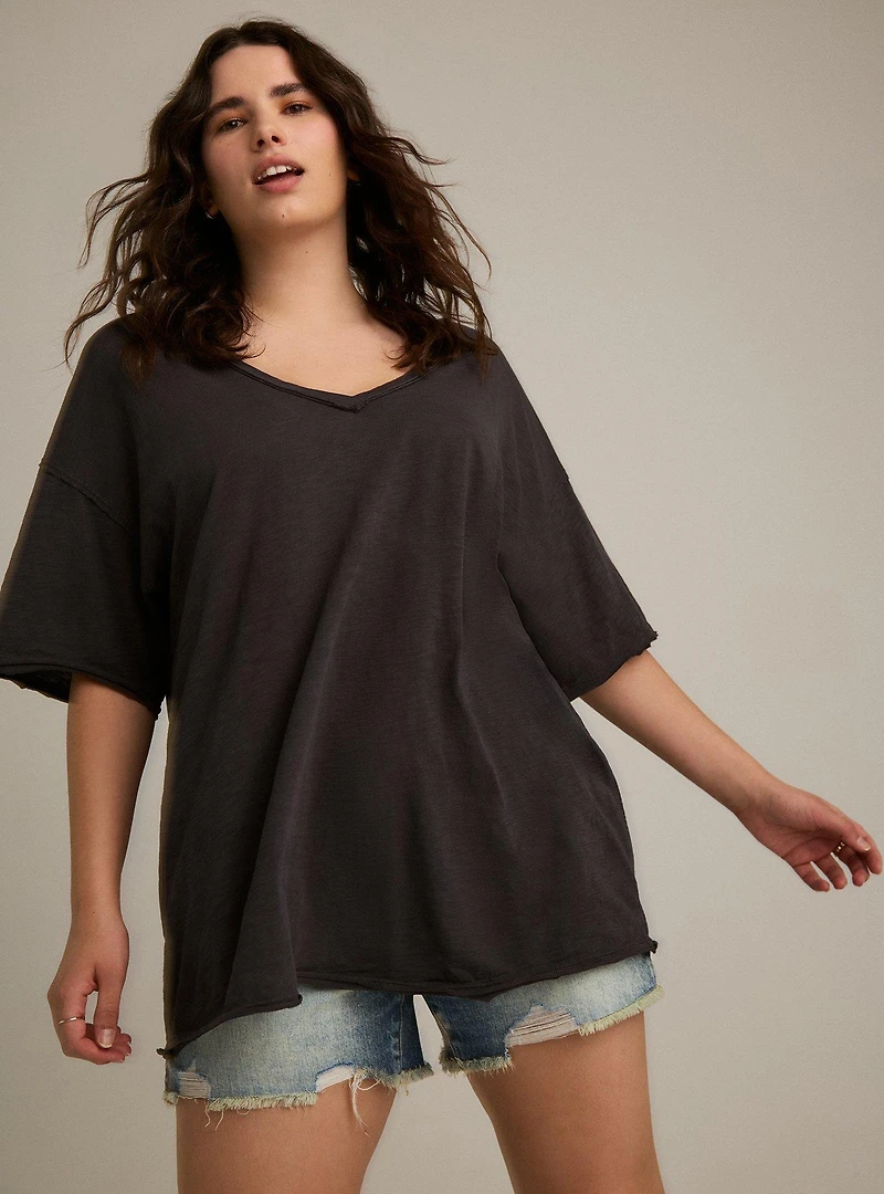 Festi Oversized V-Neck Tee