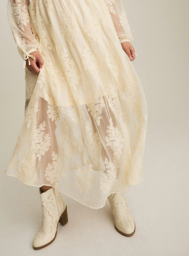 hollister embroidered maxi dress Hollister Strapless Embroidered Maxi Dress at Hamilton Place in Chattanooga, TN