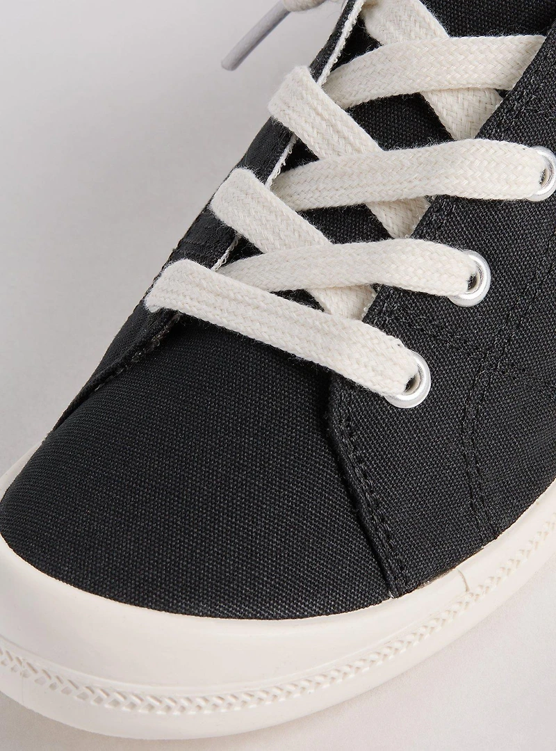 Riley Ruched Sneaker (M